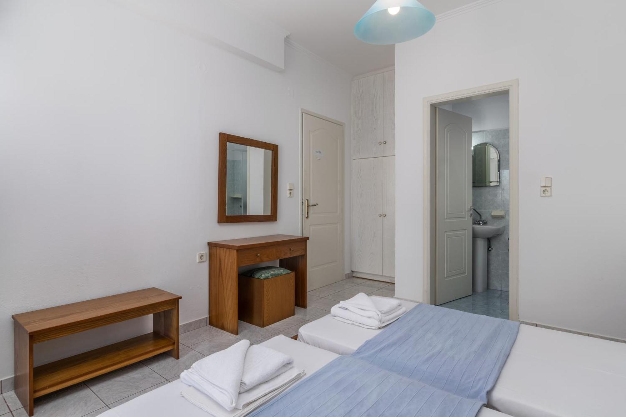 Tina'S Apartments Adamantas  Phòng bức ảnh
