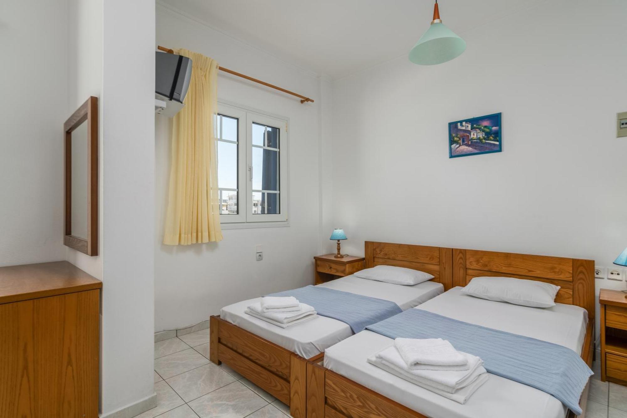 Tina'S Apartments Adamantas  Phòng bức ảnh