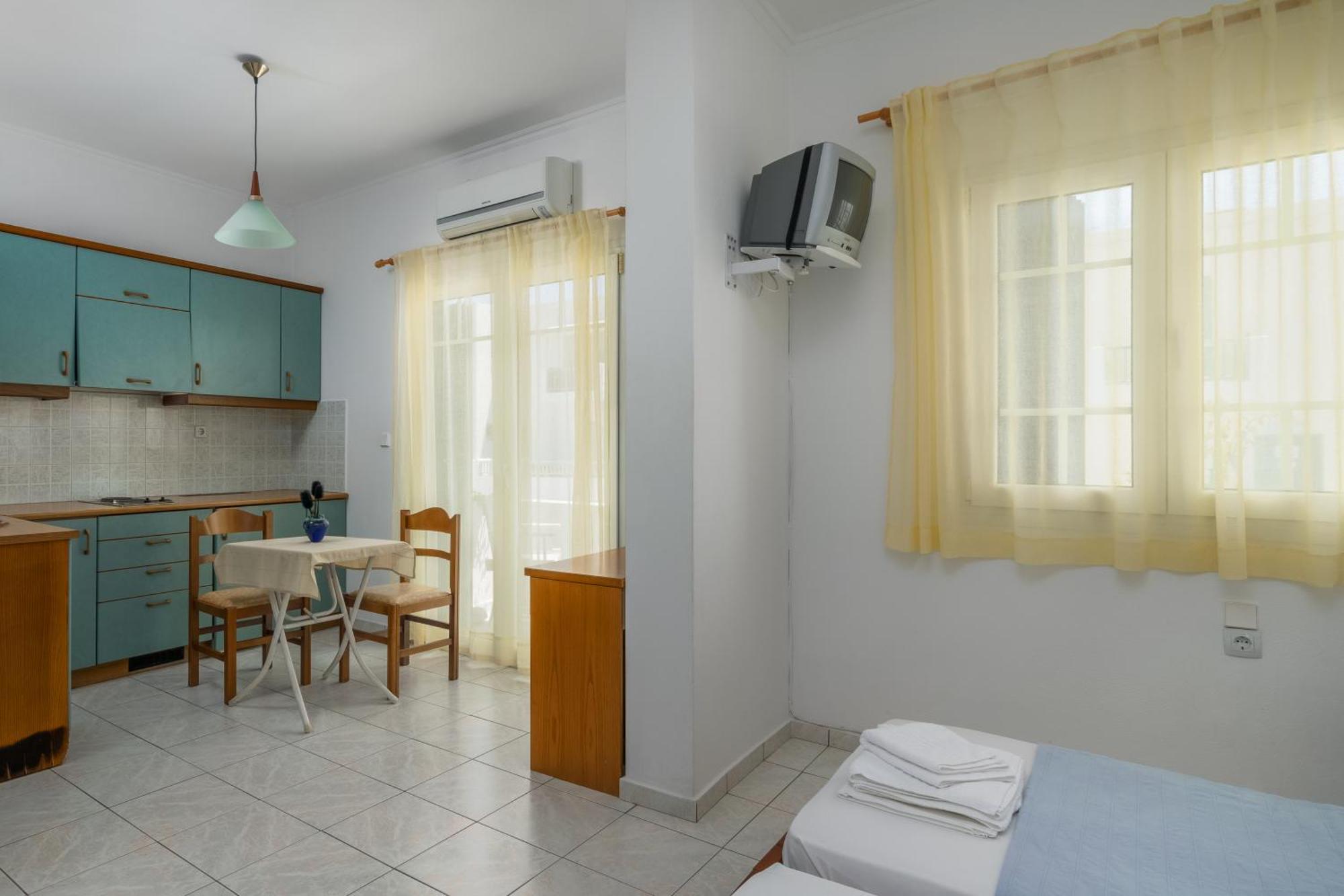 Tina'S Apartments Adamantas  Phòng bức ảnh